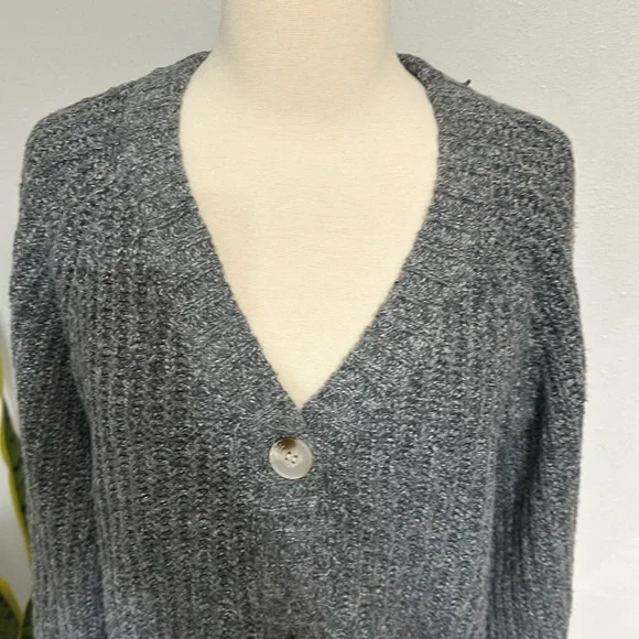 Know . One . Cares Sweater - Picture 2 of 9